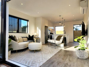 Contemporary House with Carpark, Christchurch